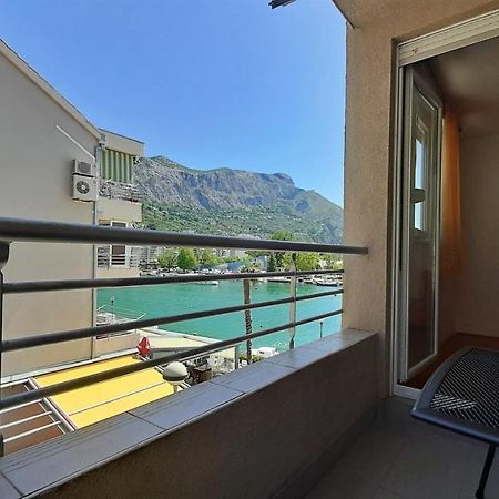 Apartment Jen Omiš Eksteriør billede