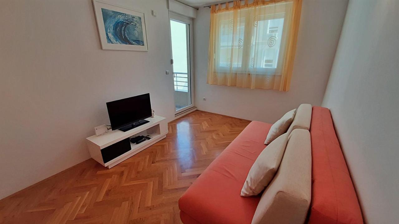 Apartment Jen Omiš Eksteriør billede