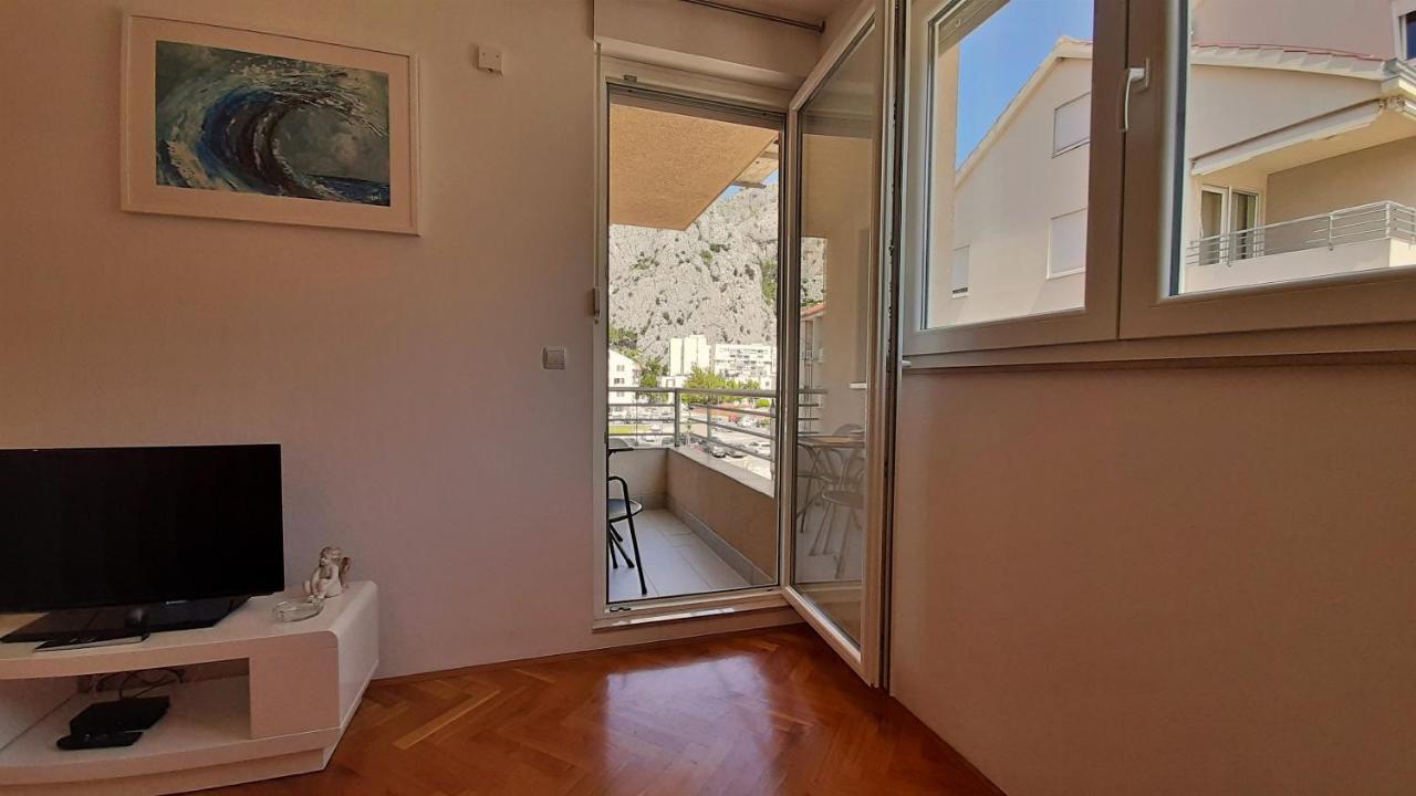Apartment Jen Omiš Eksteriør billede