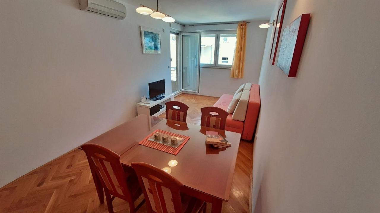 Apartment Jen Omiš Eksteriør billede